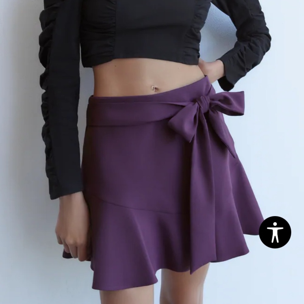 SOLD - ZARA Bow Skort
